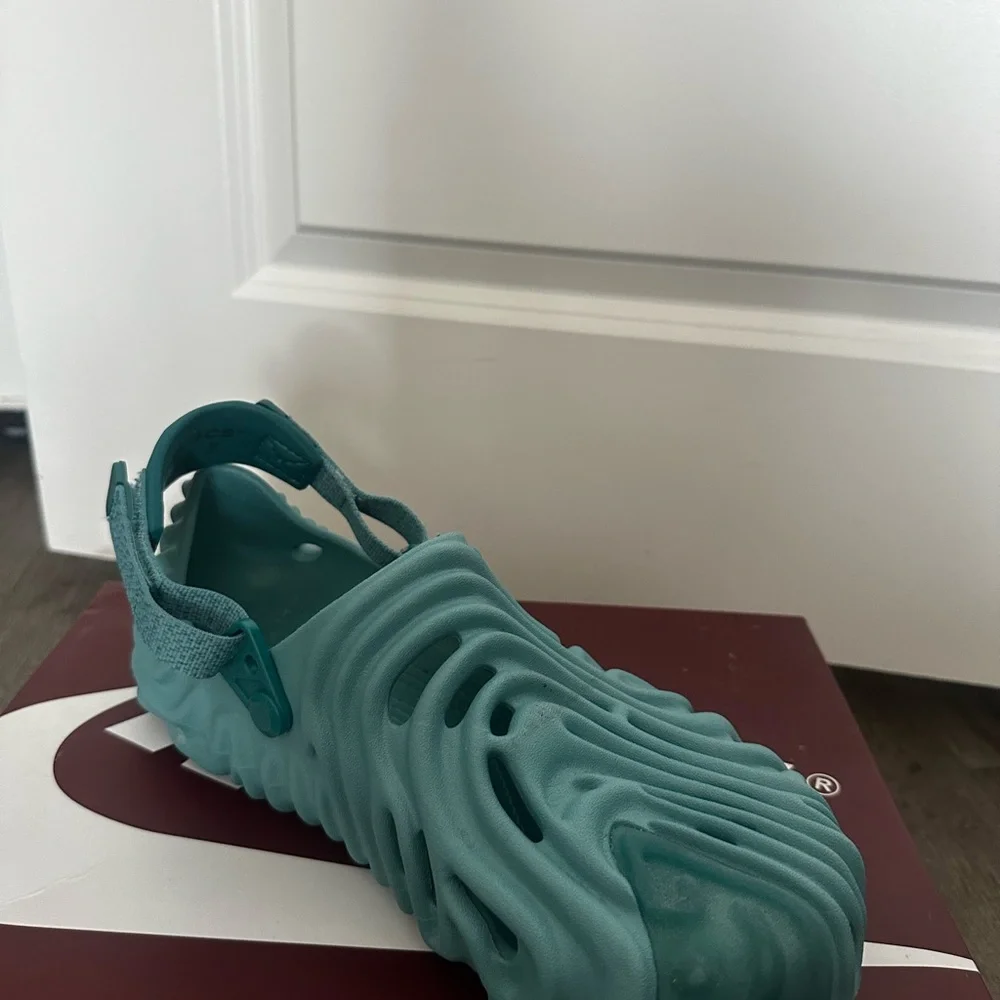 CROCS Men's Athletic Shoes in Teal - Picture 1 of 1